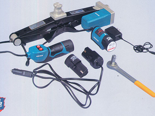 12V锂电池汽车千斤...